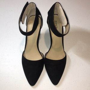 a.n.a Black Pointed Toe Wedges